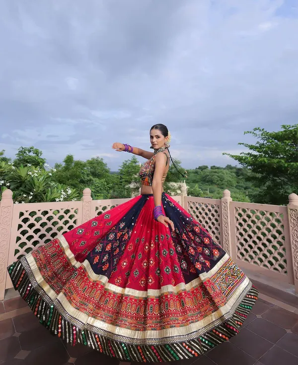 Black_Heavy_Malai_Silk_Lehenga_Choli_Set_For_Women
