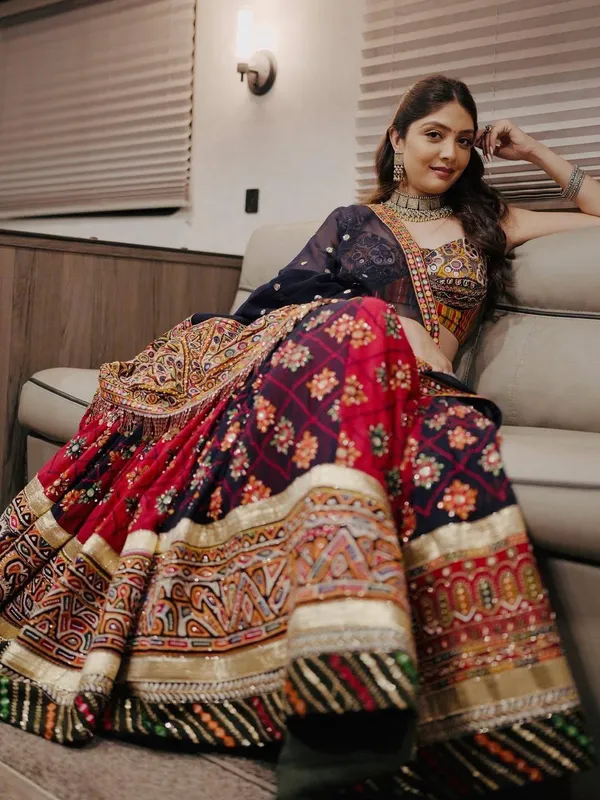 Black_Heavy_Malai_Silk_Lehenga_Choli_Set_For_Women