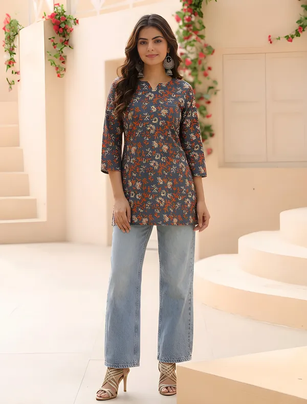 Women_Ladies_Navy_Blue_Printed_Cotton_Blend_Tunic_Top,_Round_Neck_3/4_Sleeve_Casual_Western_Wear