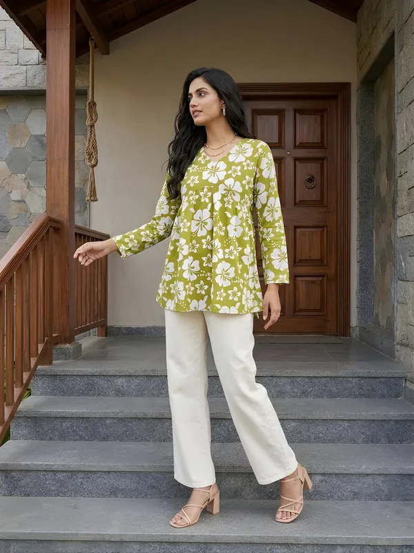 Women_Ladies_White_Perrot_Cotton_Printed_Fancy_Flared_Short_Kurti_Tunic,_V-Neck_Full_Sleeve_Top