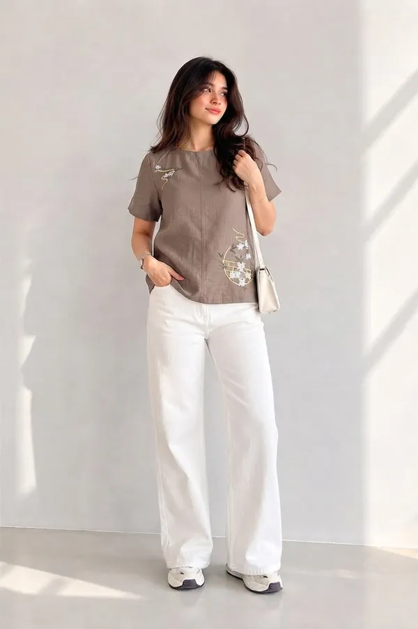 Comfort_Fit_Cotton_Embroidered_Top