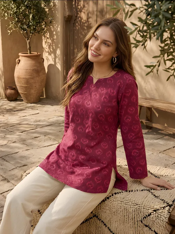 Magenta_Rayon_Tunic_Top_For_Women