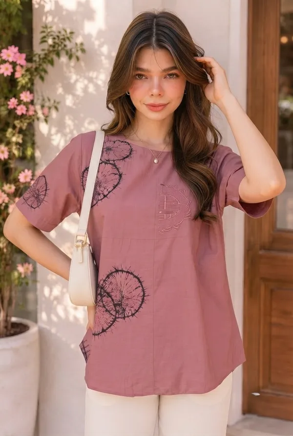 Comfort_Fit_Cotton_Embroidered_Top