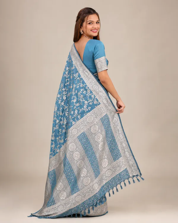 Women_Ladies_Turquoise_Blue_Soft_Lichi_Silk_Saree_with_Rich_Pallu_and_Jacquard_Work,_Running_Blouse_Piece