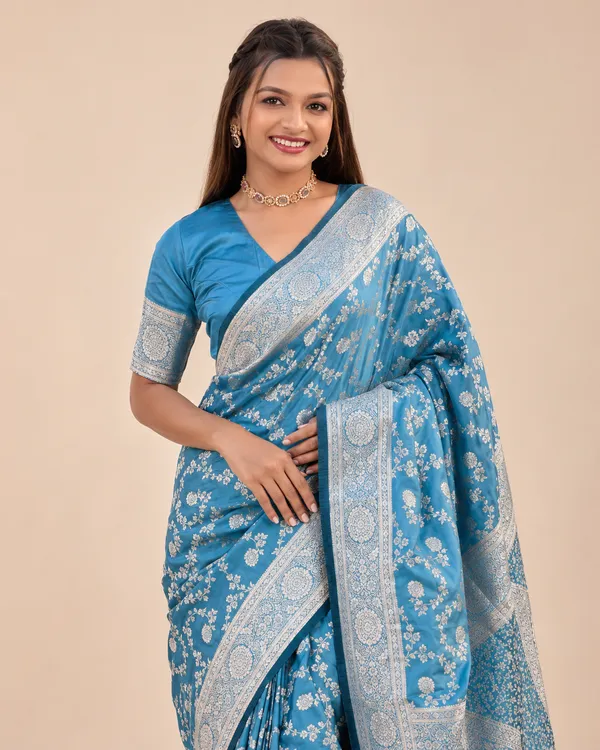 Women_Ladies_Turquoise_Blue_Soft_Lichi_Silk_Saree_with_Rich_Pallu_and_Jacquard_Work,_Running_Blouse_Piece