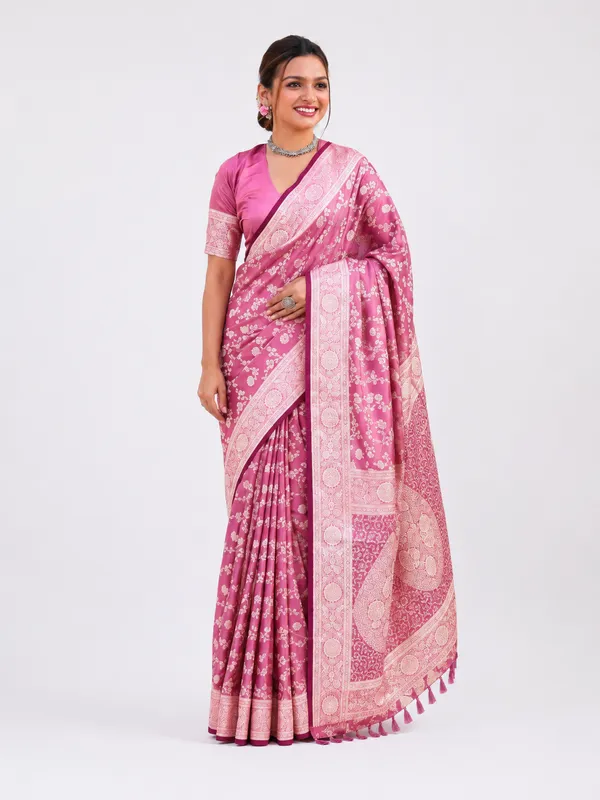 Women_Ladies_Rose_Pink_Soft_Lichi_Silk_Saree_with_Rich_Pallu_and_Jacquard_Work,_Running_Blouse_Piece