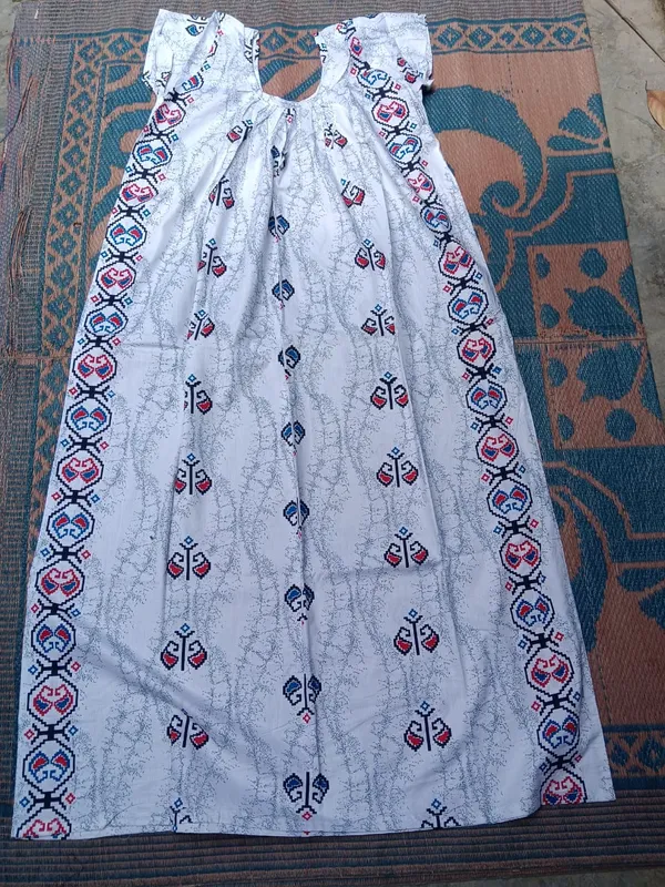 White_Cotton_Ethnic_Print_Sleeveless_Nighty_For_Women