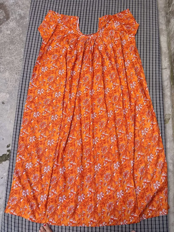 Orange_Cotton_Loose_Fit_Floral_Print_Nighty_For_Women