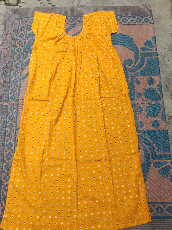 Yellow_Cotton_Printed_Loose_Fit_Nighty_For_Women