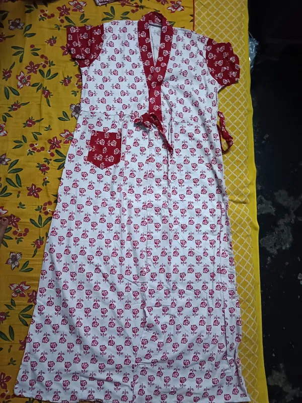 White_Cotton_Floral_Print_Wrap_Style_Night_Dress_For_Women