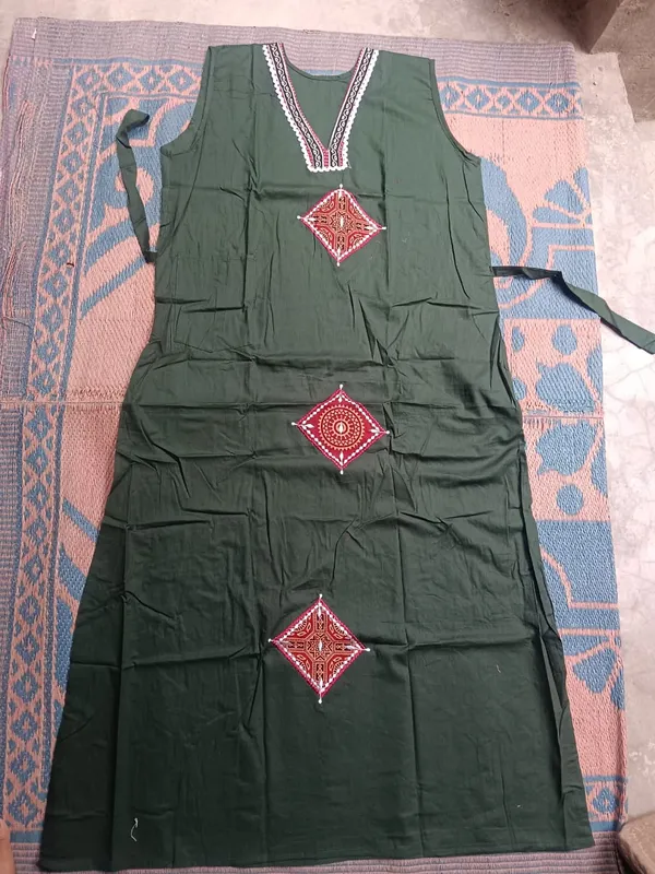 Green_Cotton_Sleeveless_Embroidered_A-Line_Kurta_For_Women