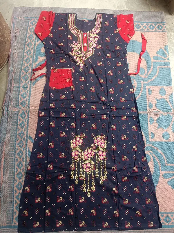 Navy_Blue_Cotton_Printed_Embroidered_Nighty_For_Women