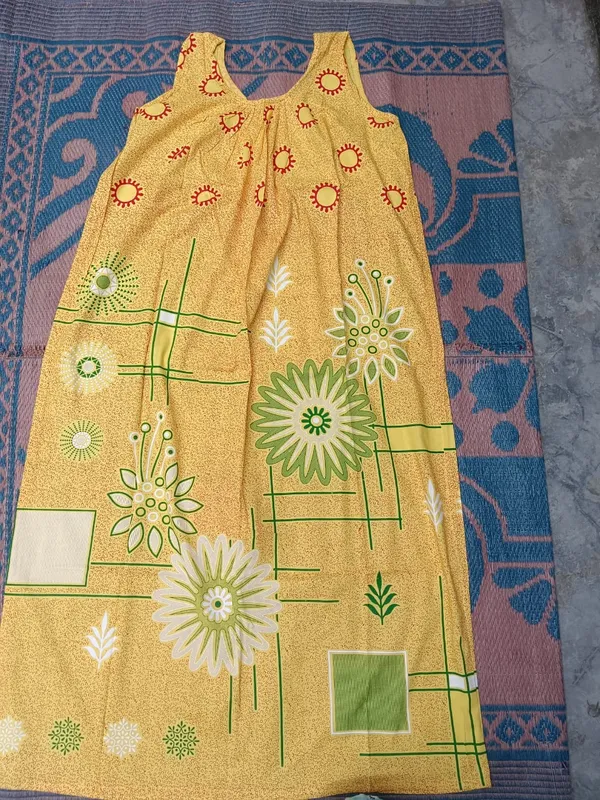 Yellow_Cotton_Floral_Print_Sleeveless_Nighty_For_Women