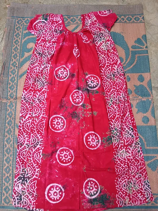 Red_Cotton_Printed_Loose_Fit_Nighty_For_Women
