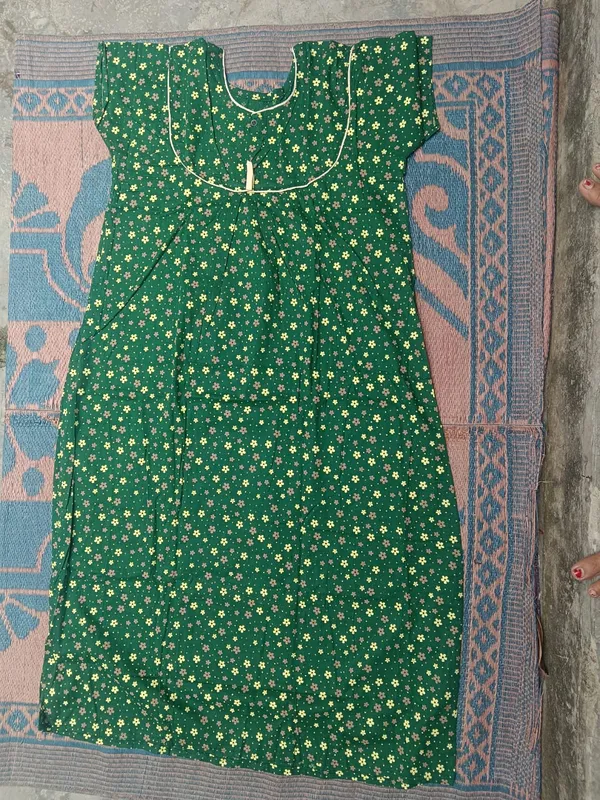 Green_Floral_Print_Cotton_Nighty_For_Women