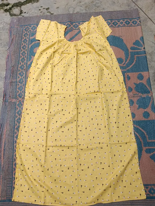 Yellow_Cotton_Floral_Print_Sleeveless_Nighty_For_Women