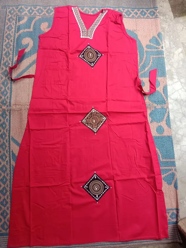 Pink_Cotton_Embroidered_Sleeveless_Kurta_For_Women