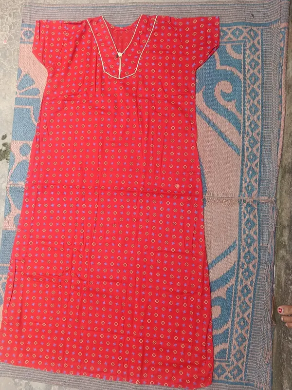 Red_Cotton_Geometric_Print_Kaftan_Nighty_For_Women