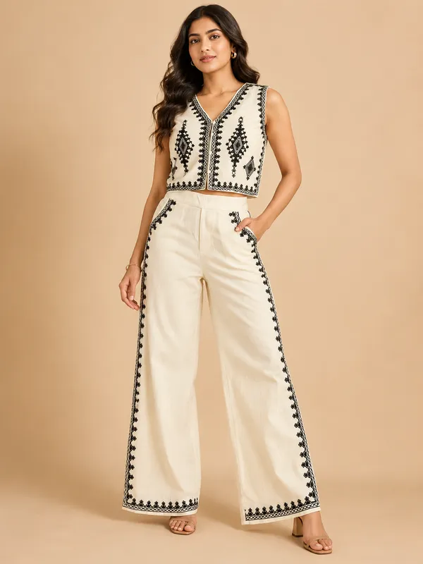 Embriodery_Co-ord_Set_For_Women