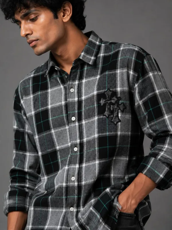 Monochrome_Oversized_Check_Shirt