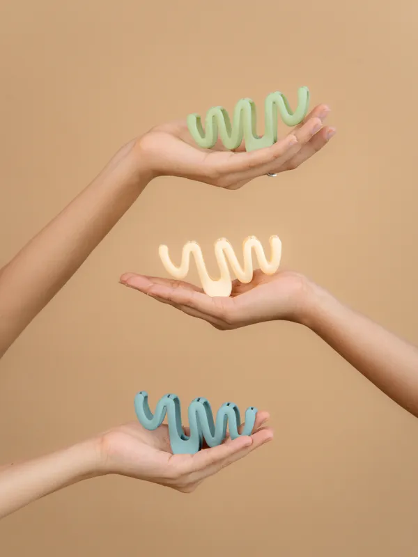 Wavy_Claw_Large_Navy_Blue_Single_Claw_Clip