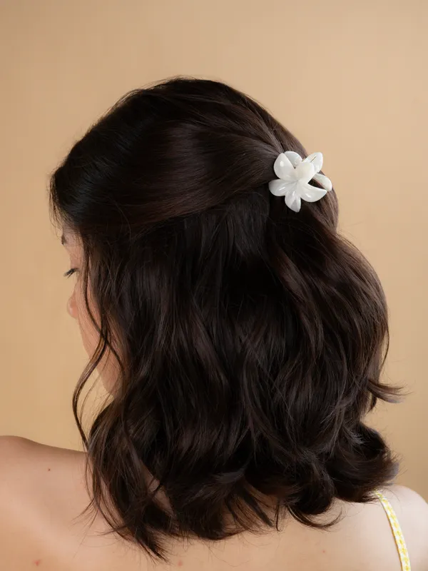 Flower_Family_Set_Large_2_Small_Pack_Of_6_Hair_Clip_Set