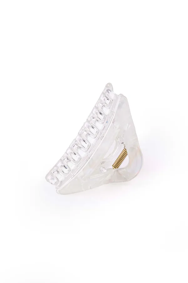 Crystal_Triangle_Claw_Medium_Pearl_White_Single_Claw_Clip