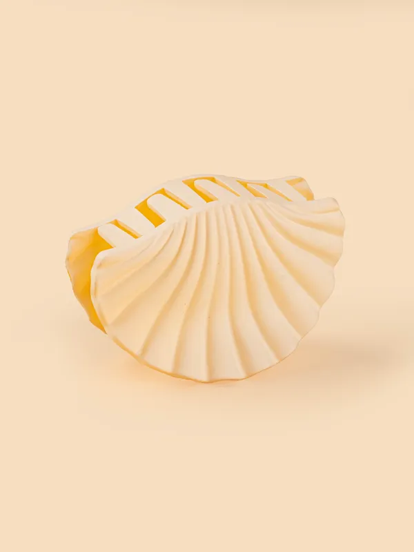 Matte_Shell_Claw_Medium_Ivory_White_Single_Claw_Clip