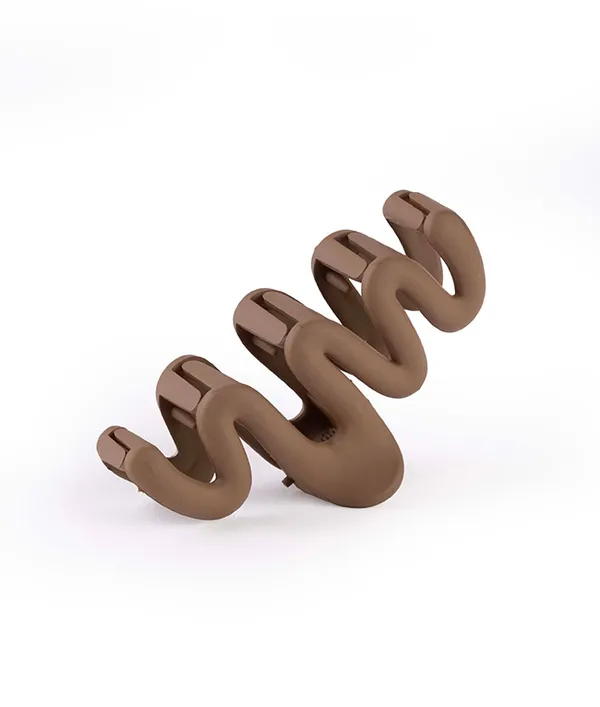 Wavy_Claw_Medium__Caramel_Brown_Claw_Clip