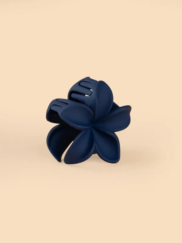 Matte_Flower_Claw_Medium_Navy_Blue_Single_Claw_Clip