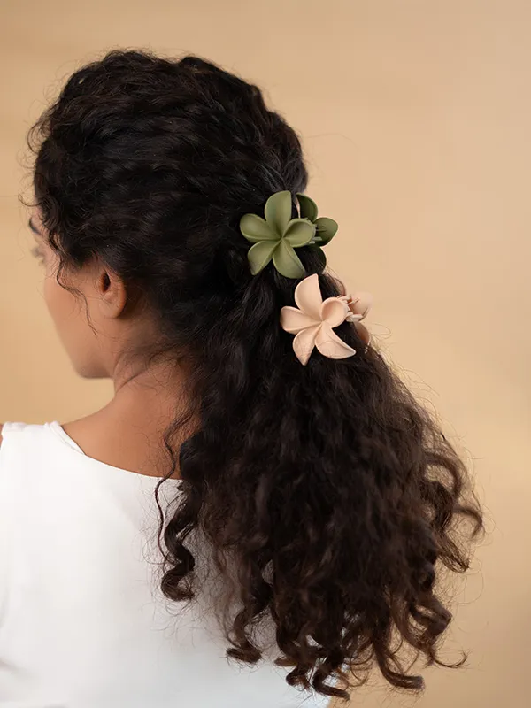 Matte_Flower_Claw_Medium_Peach_Pink_Single_Claw_Clip
