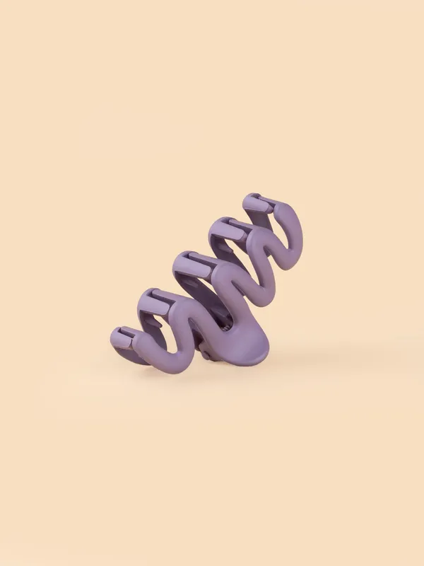 Wavy_Claw_Medium_Lilac_Purple_Single_Claw_Clip