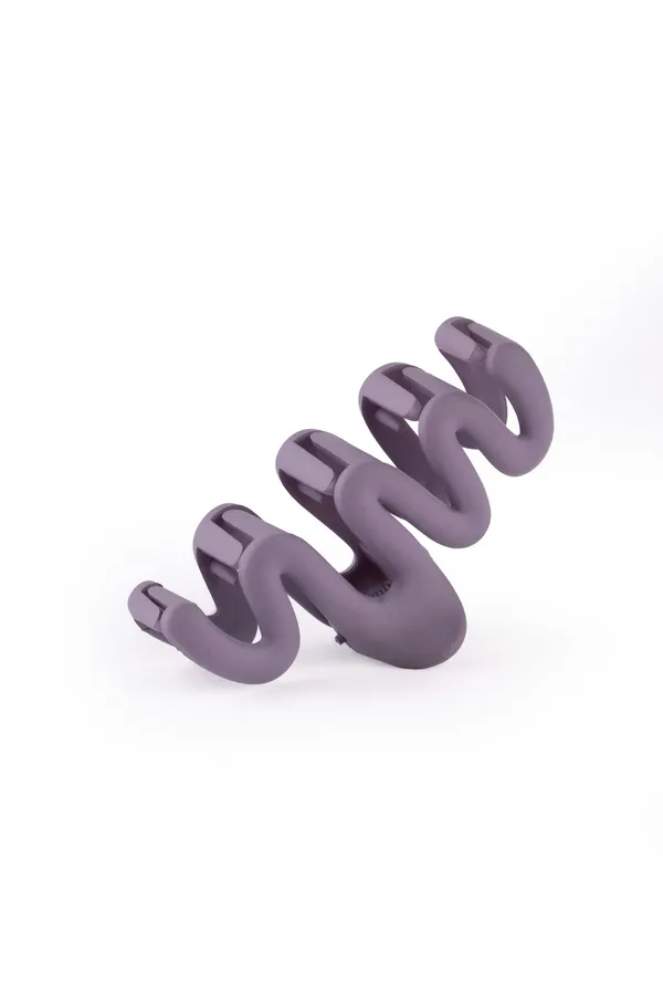 Wavy_Claw_Medium_Lilac_Purple_Single_Claw_Clip