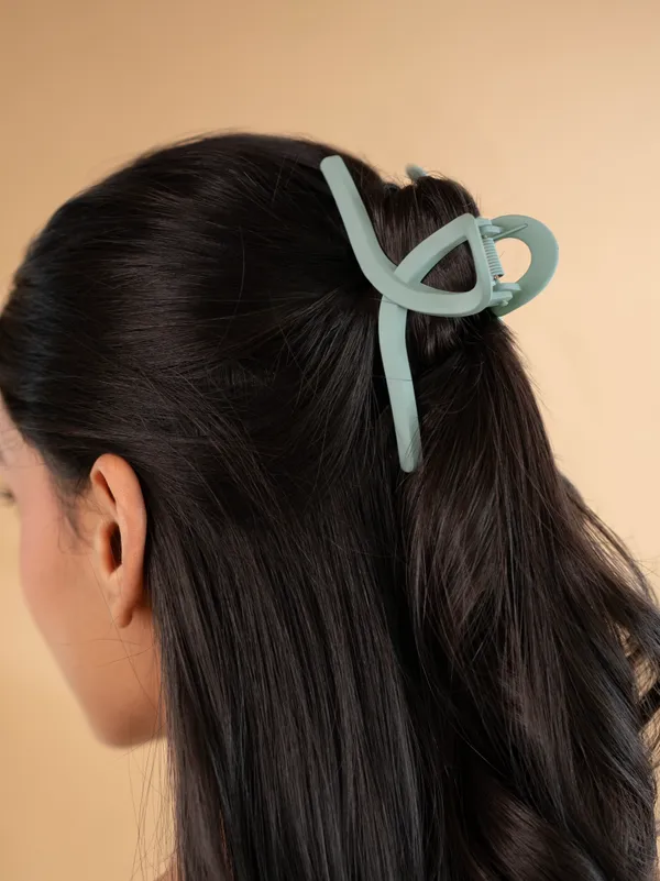 Twist_Claw_Large_Nude_Beige_Single_Claw_Clip