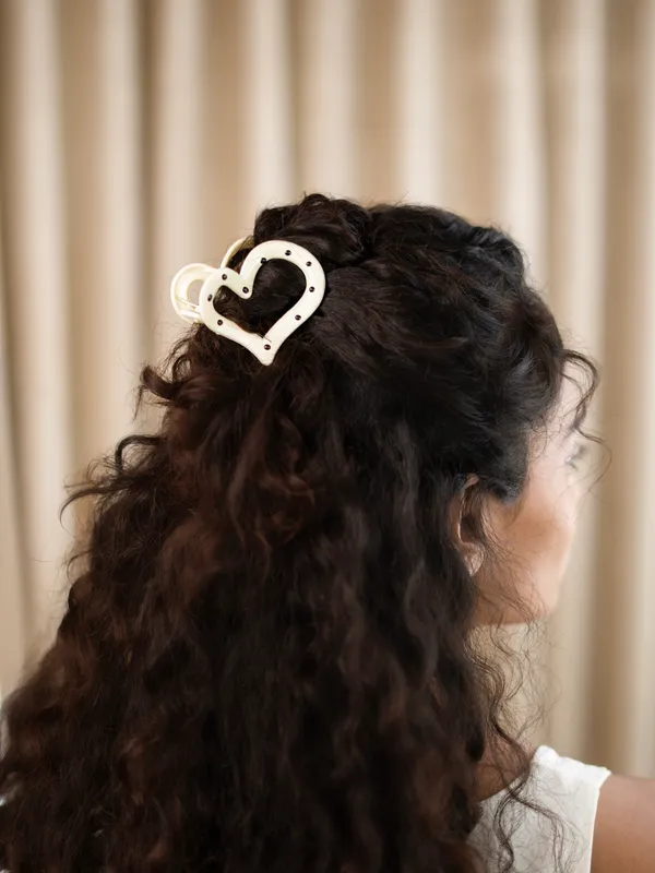 Polka_Heart_Claw_Medium_Jet_Black_Single_Claw_Clip