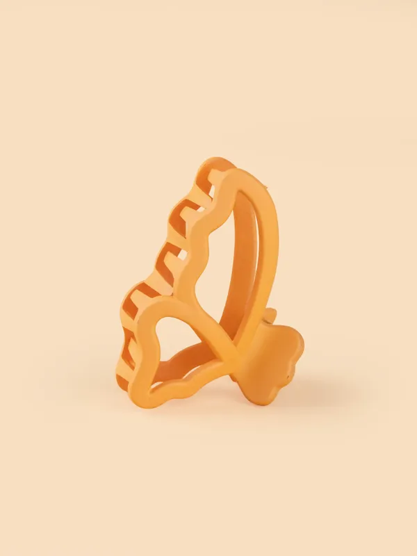 Matte_Butterfly_Claw_Medium_Mustard_Yellow_Claw_Clip