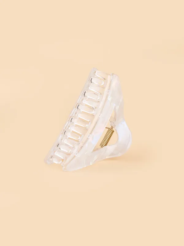 Crystal_Triangle_Claw_Medium_Pearl_White_Single_Claw_Clip