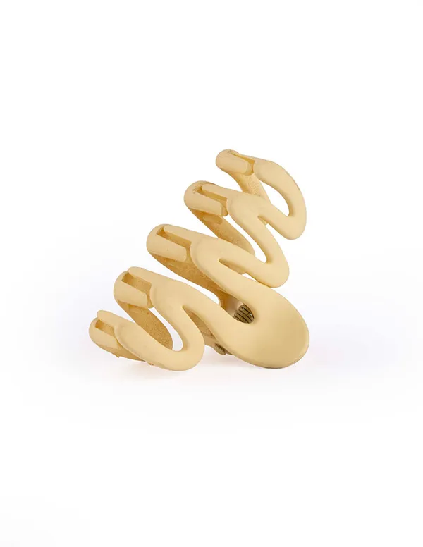 Wavy_Claw_Small_Buttercream_Yellow_Single_Claw_Clip