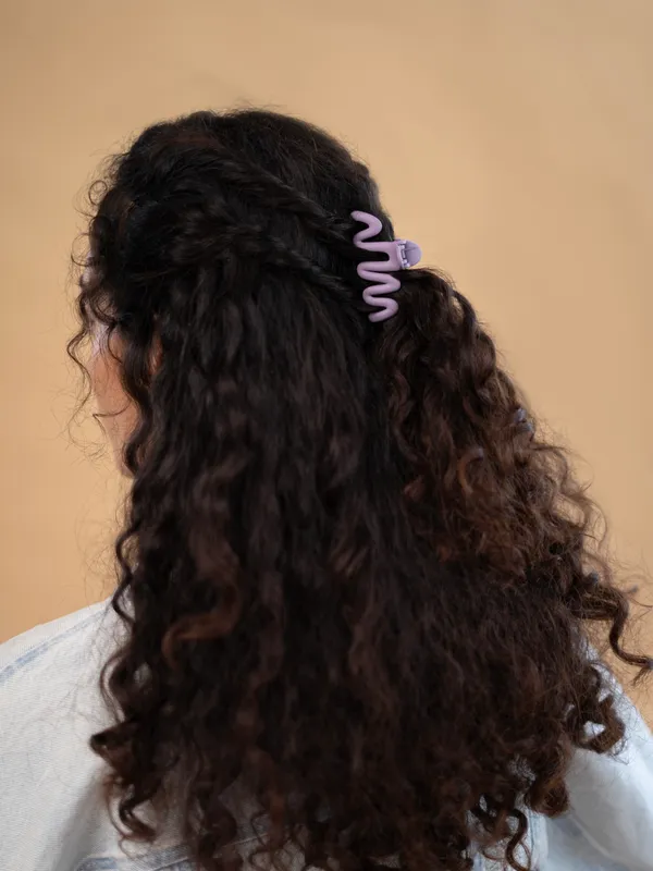 Wavy_Claw_Medium_Blush_Pink_Single_Claw_Clip