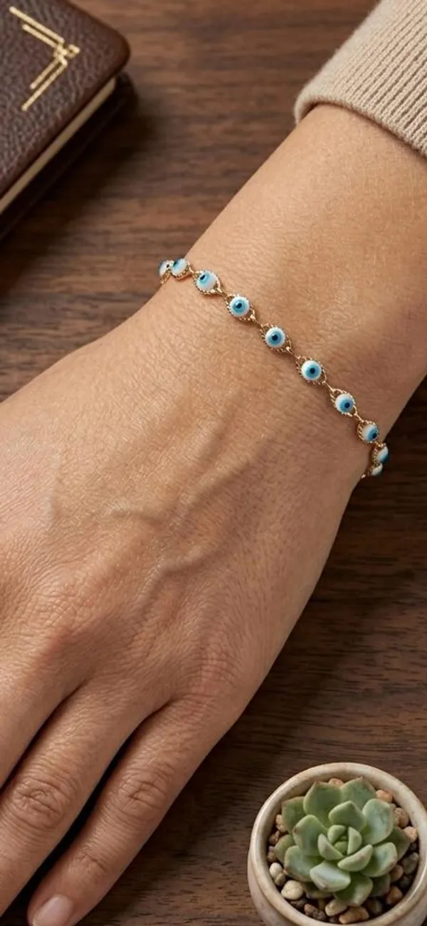 Classic_Gold_Evil_Eye_Bracelet_For_Women