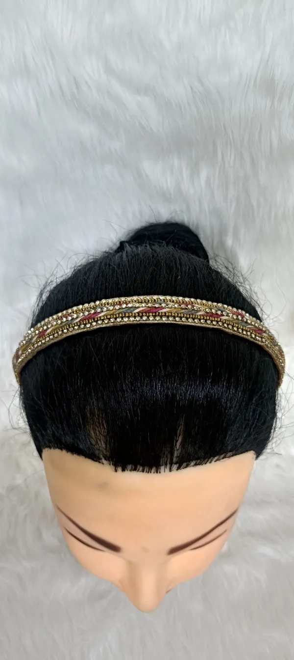 Gold_Beaded_Stone_Embellished_Hairband_For_Women