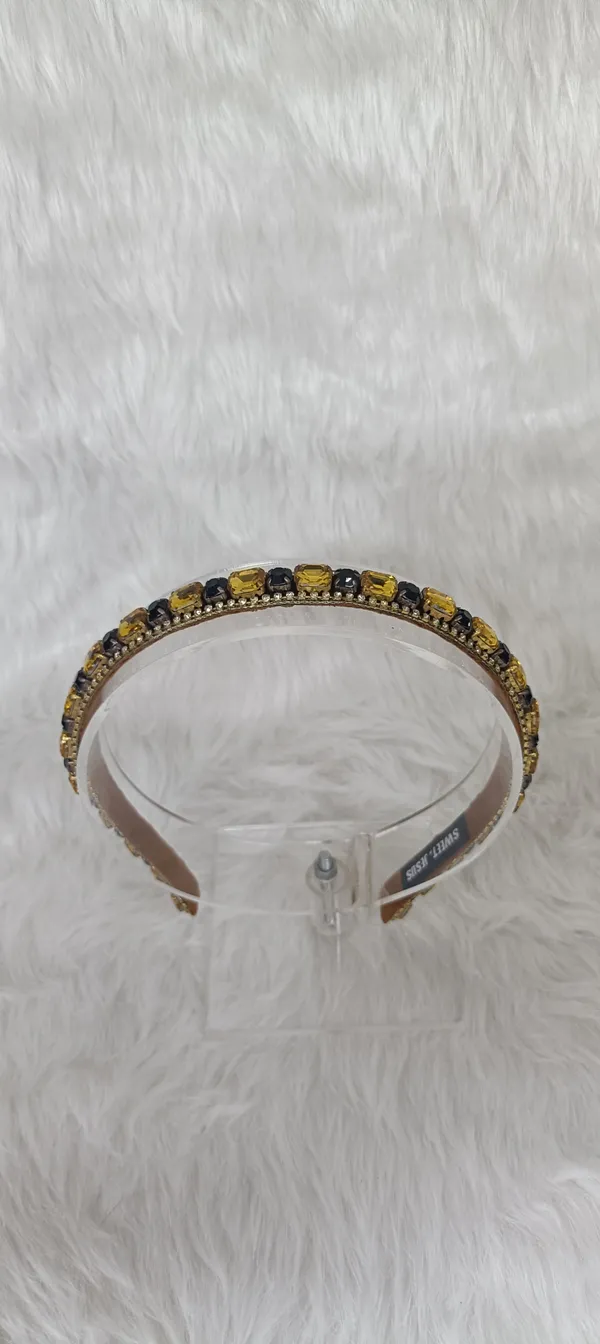 Gold_Black_Stone_Studded_Hairband_For_Women