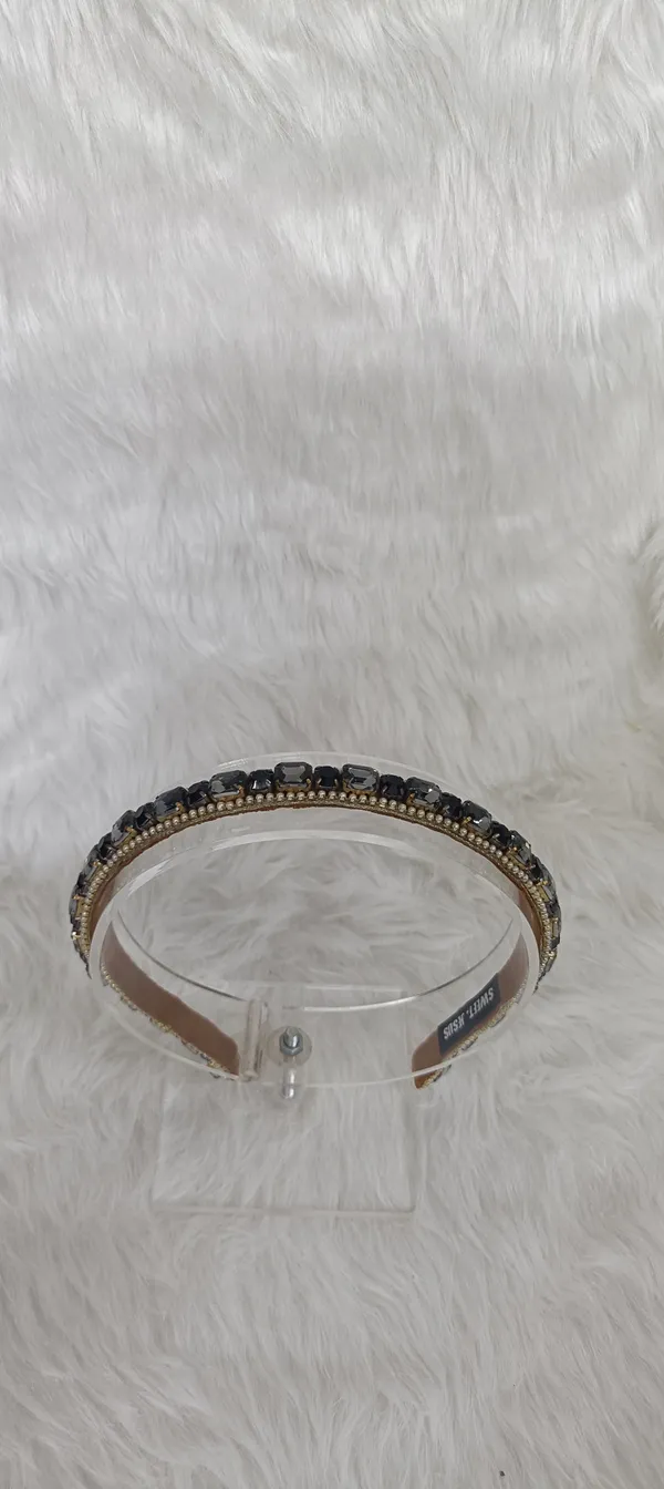 Black_Crystal_Pearl_Embellished_Gold_Thread_Hairband_For_Women