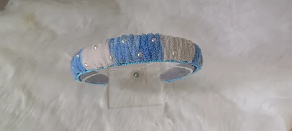 Blue_White_Cotton_Pearl_Embellished_Padded_Headband_For_Women