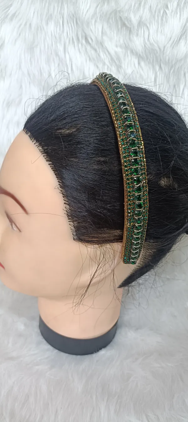 Green_Stone_Studded_Hairband_For_Women