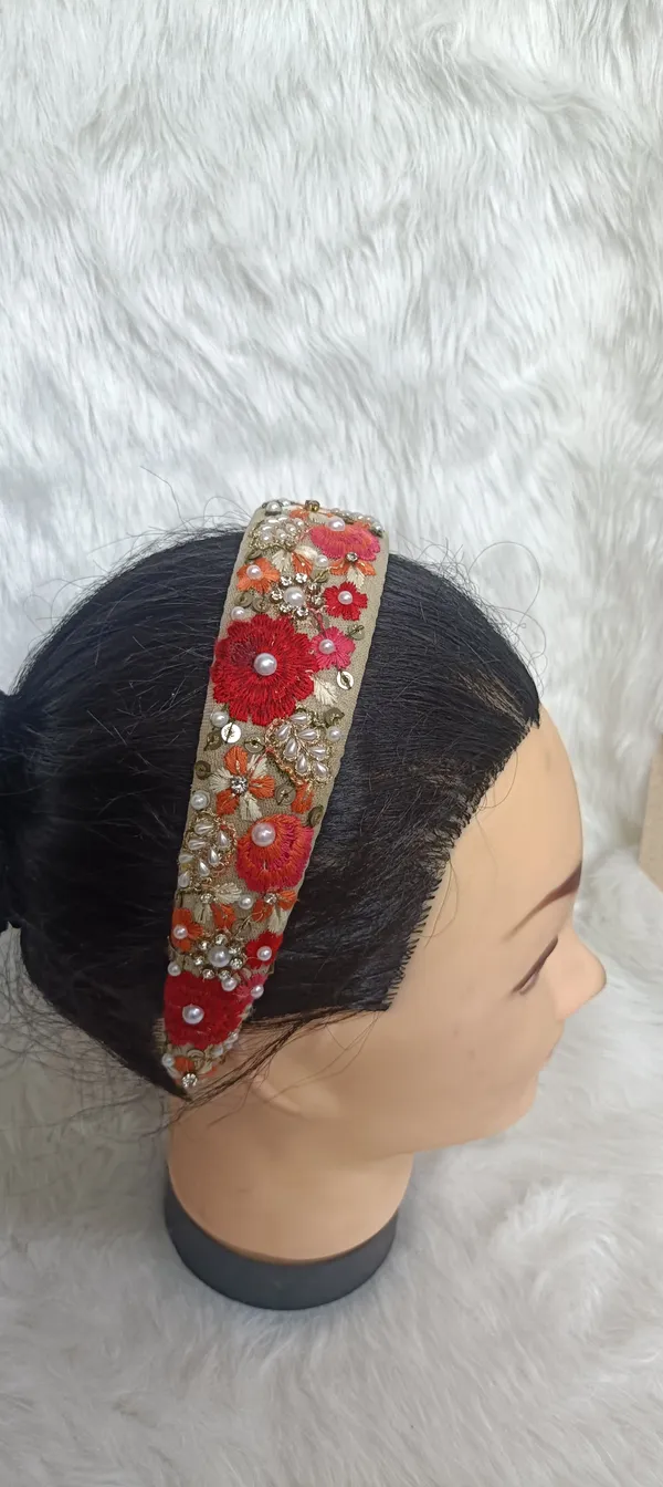 Beige_Cotton_Floral_Embroidered_Pearl_Hairband_For_Women