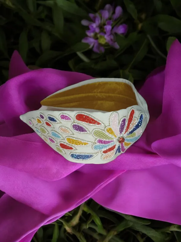 White_Beaded_Floral_Embroidered_Leaf_Shape_Pooja_Thali