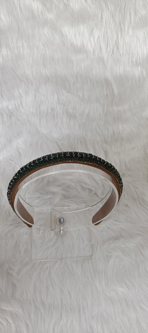 Green_Stone_Studded_Hairband_For_Women