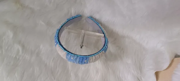 Blue_White_Cotton_Pearl_Embellished_Padded_Headband_For_Women