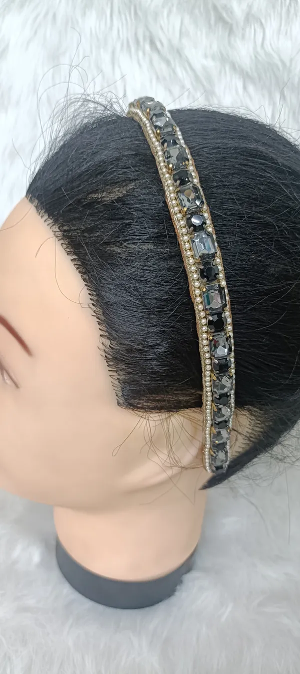 Black_Crystal_Pearl_Embellished_Gold_Thread_Hairband_For_Women